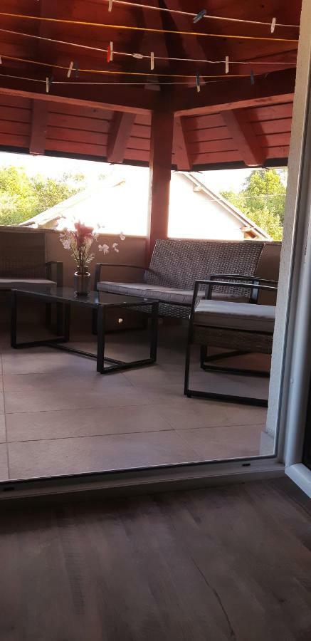 Apartmani Bilic Korenica Bagian luar foto