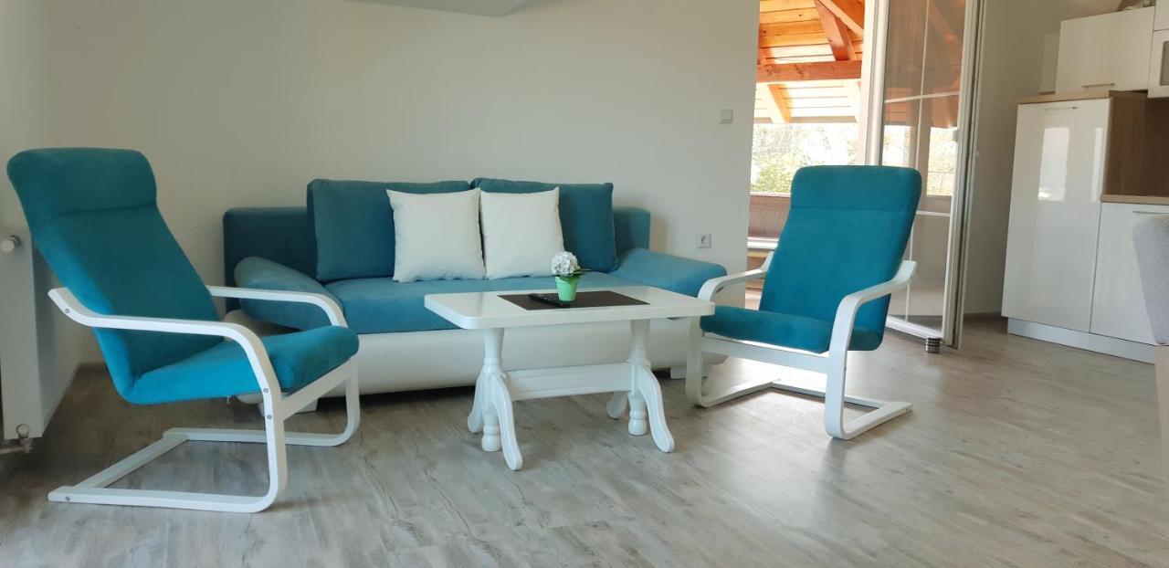 Apartmani Bilic Korenica Bagian luar foto