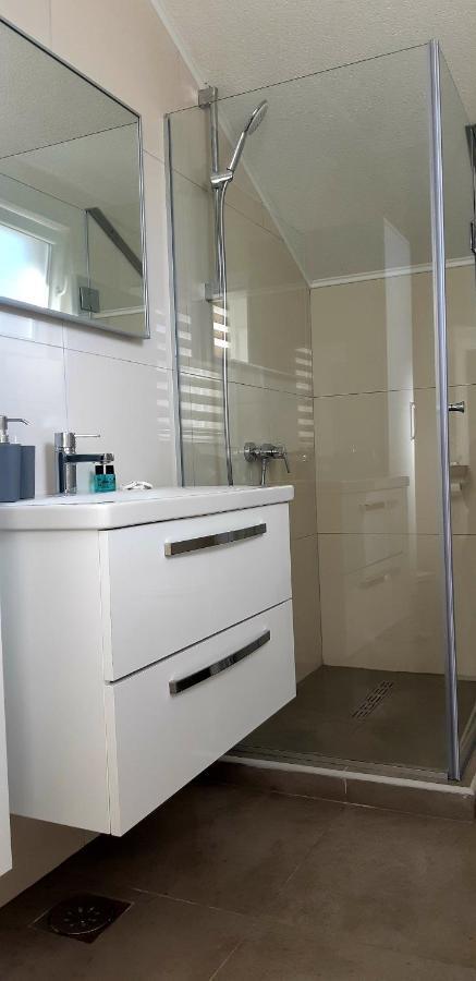 Apartmani Bilic Korenica Bagian luar foto